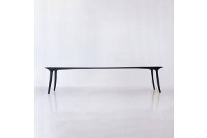 <a href=https://www.galeriegosserez.com/gosserez/artistes/loellmann-valentin.html>Valentin Loellmann </a> - One Piece - Table